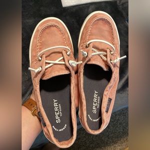 Sperry size 7
